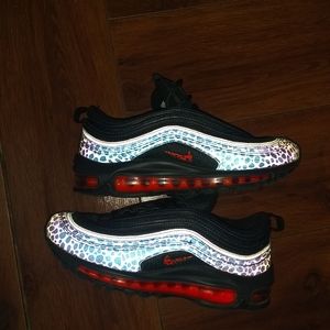 Airmaxes holographic